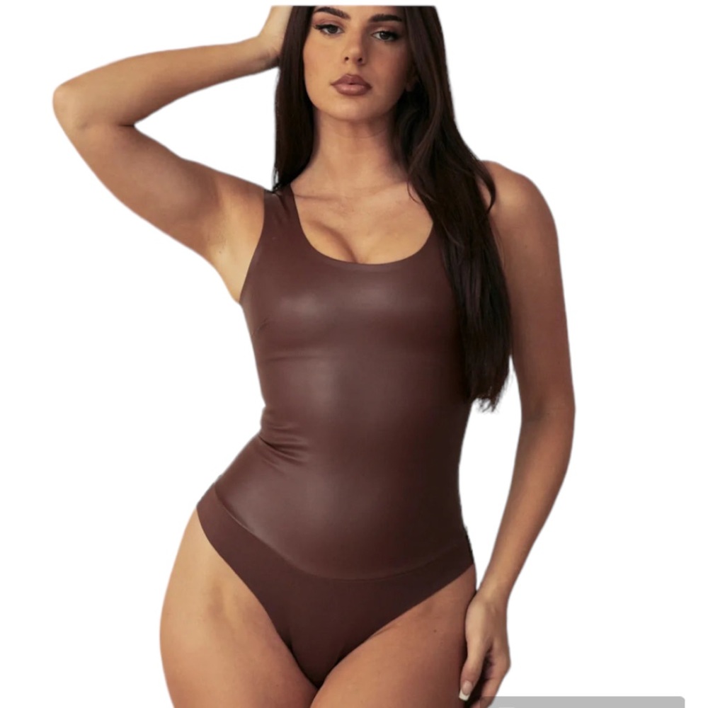 NWT Pinsy Vegan Leather Scoop Tank Shapewear Bodysuit in Seasonal Brown Size XL